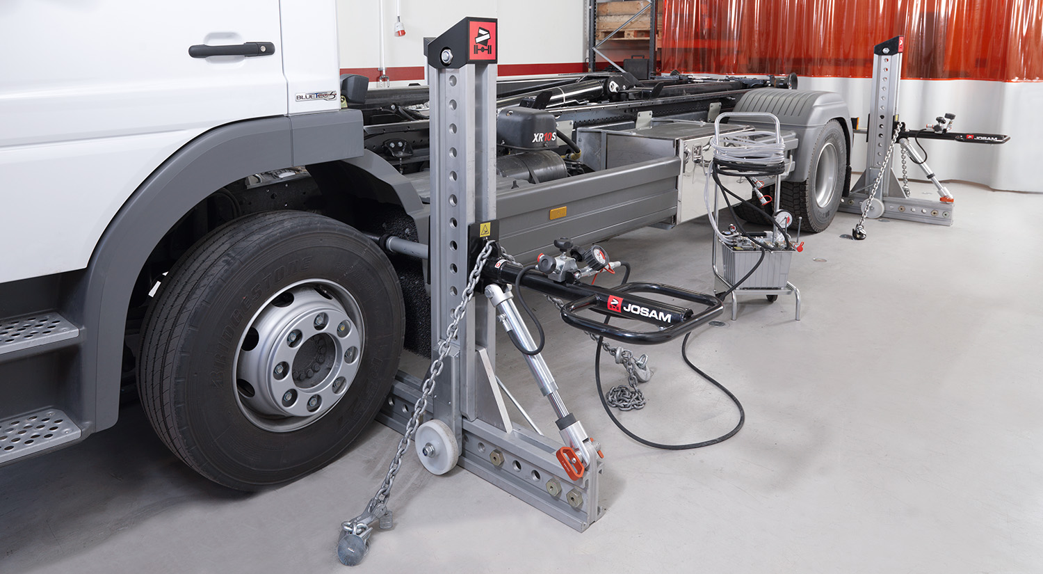 Truck Setup with I-Press in place for adjustment