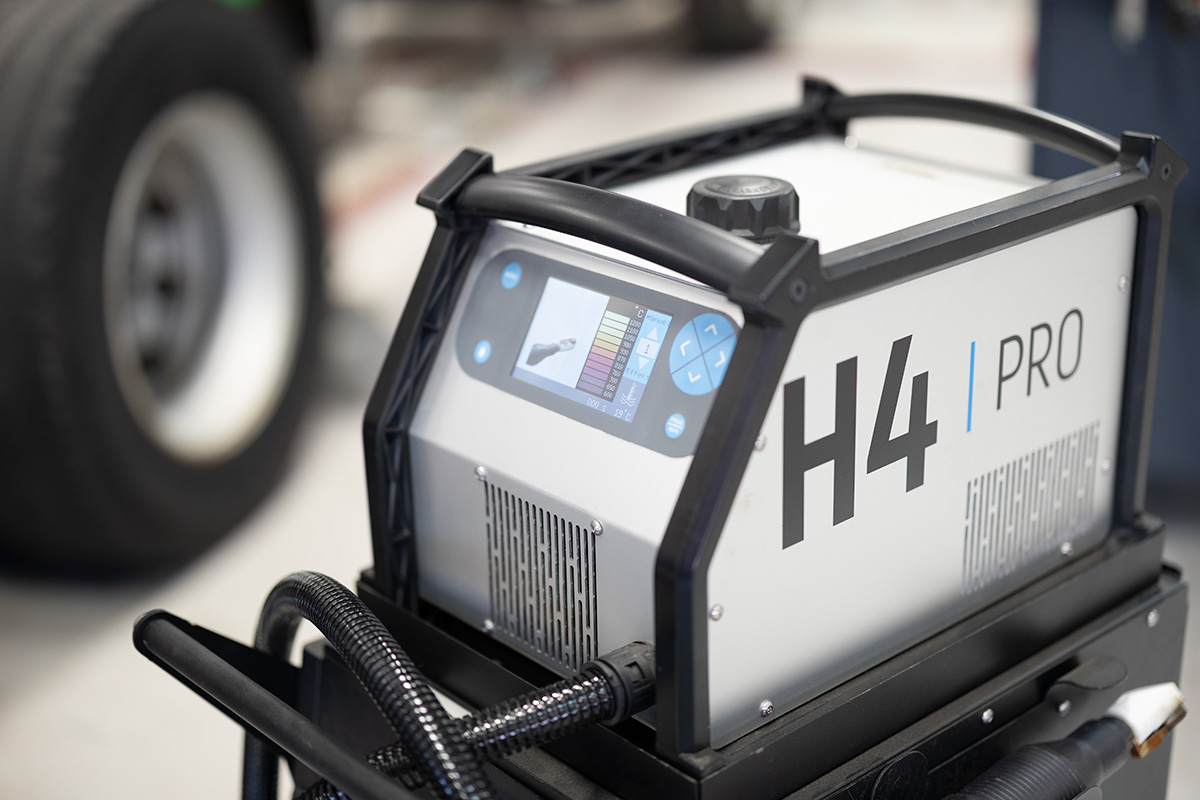JOSAM H4 PRO induction heater in workshop environment