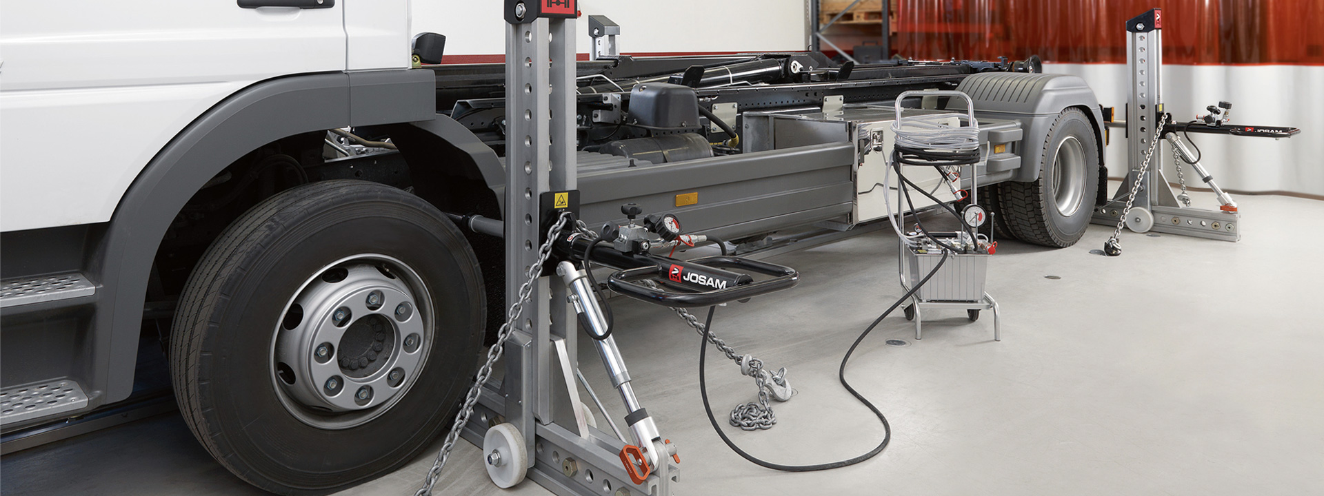 I-Press being used on truck frame